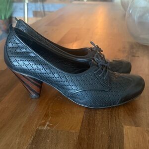 J Shoes Chic Black Leather Lace-Up Women's Heels